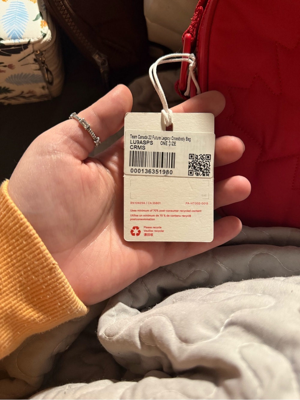 NWT Lululemon Team Canada 22 Future Lagacy Crossbody Bag - Picture 6 of 6